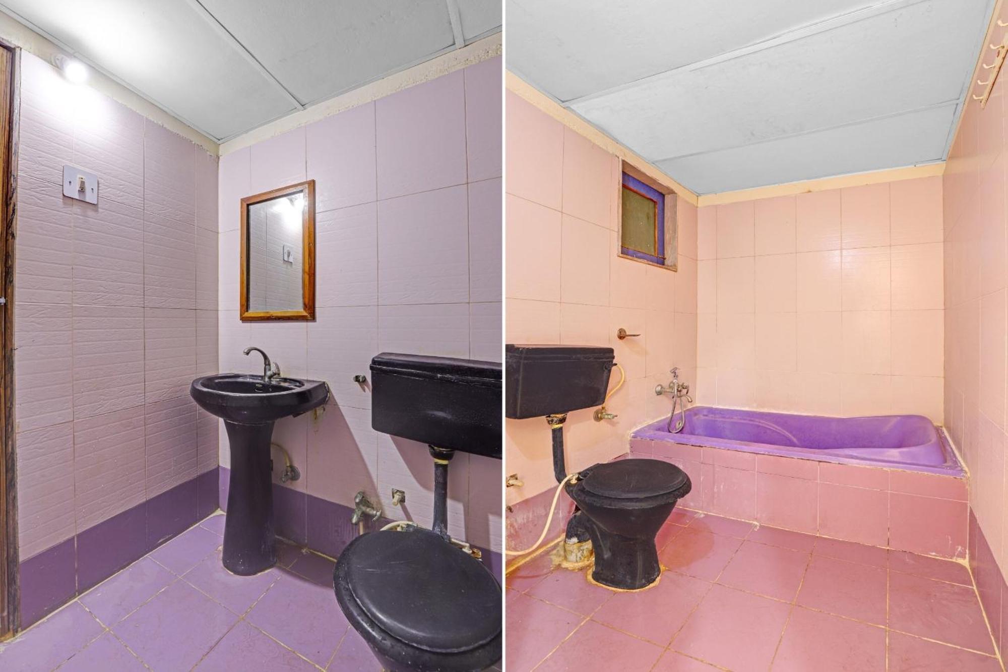 Hotel Velvet Rajkot Bagian luar foto